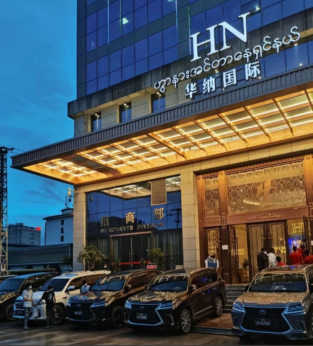 华纳万宝路官网图片11 - 官网背景主图